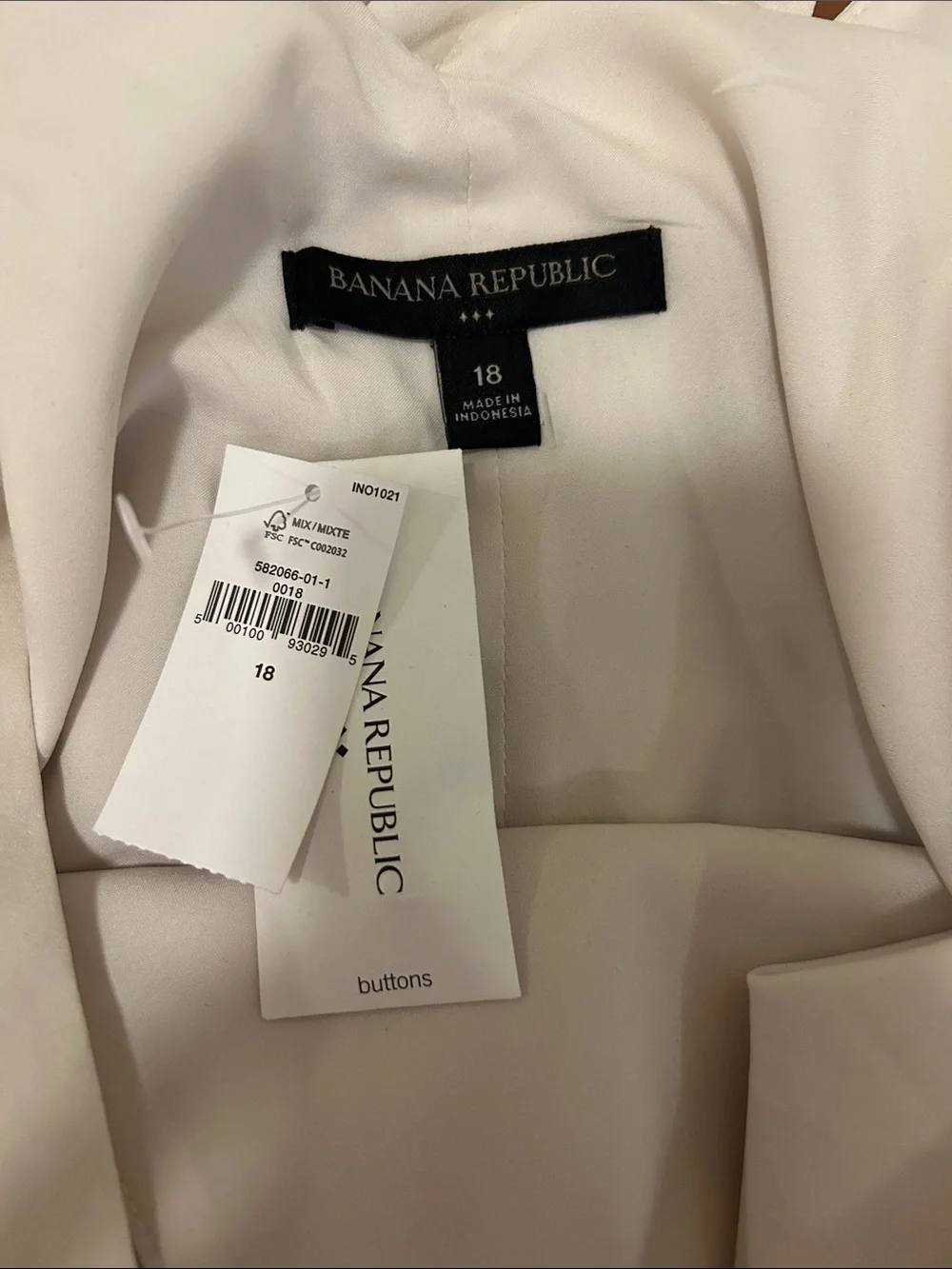 Banana Republic Cream V-Neck wrap Puff Sleeve Blouse